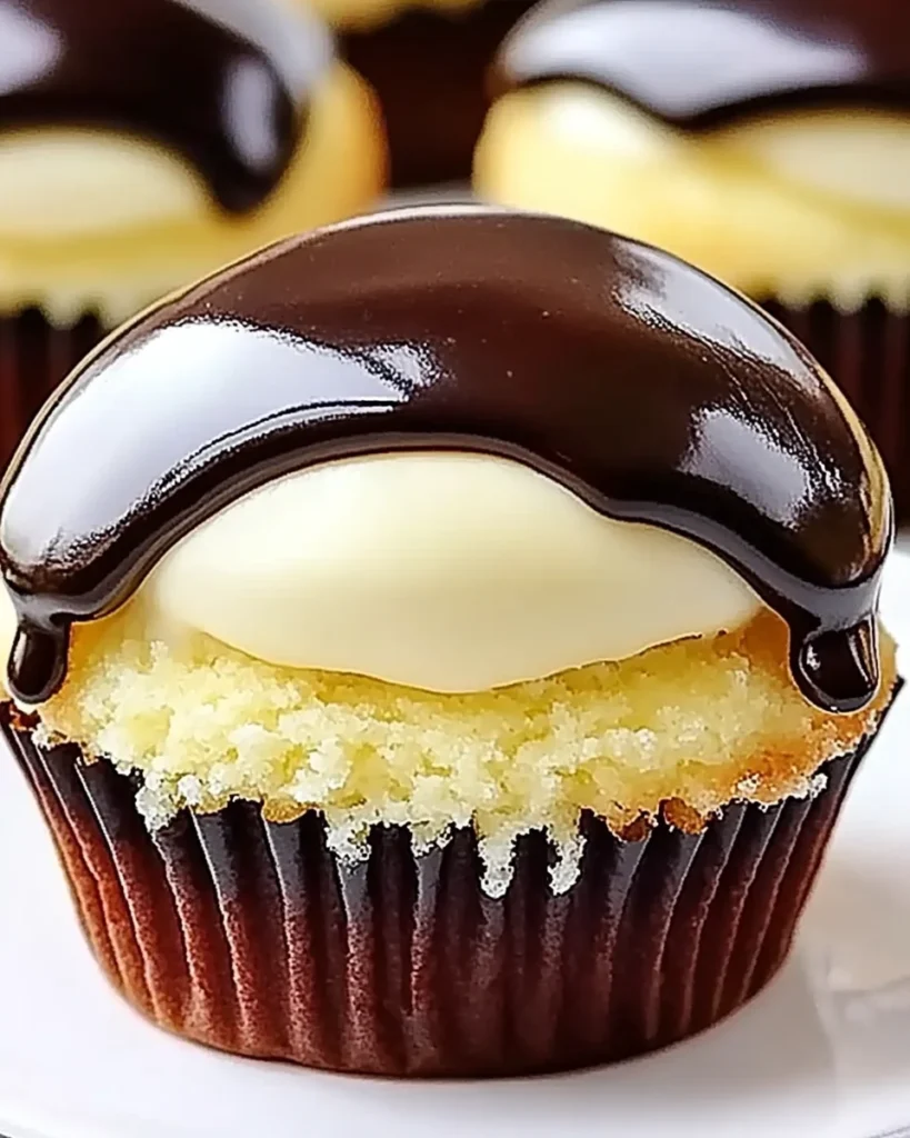 Boston Cream Pie Cupcakes